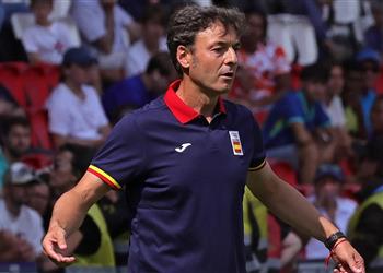 مجموعة مصر مدرب إسبانيا بعد الفوز الصعب على أوزبكستان يجب أن أتحسن قبل اللاعبين