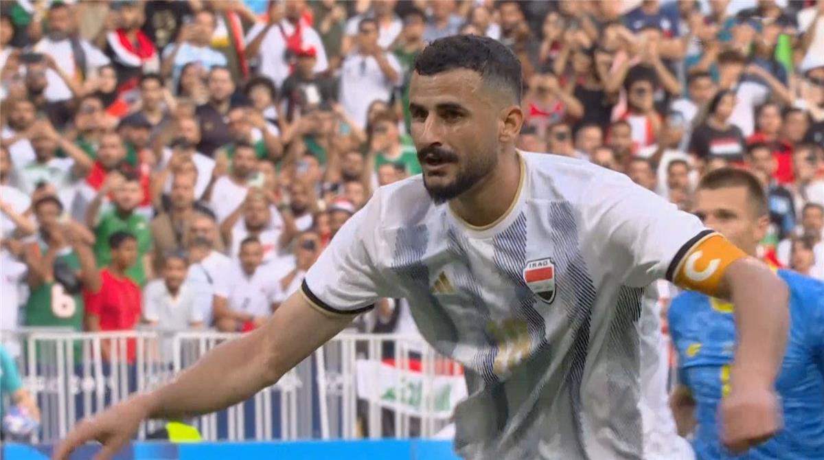 أيمن حسين لاعب منتخب العراق الأولمبي