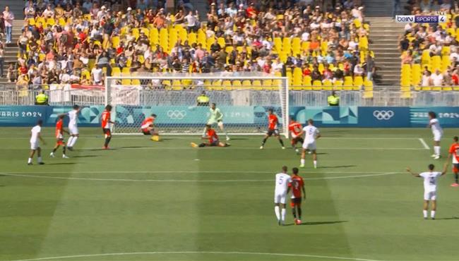 انقاذ عمر فايد الرائع يمنع الدومينيكان من تسجيل هدف محقق في مصر