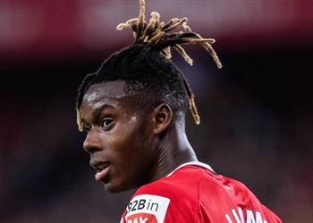 حارس أتلتيك بلباو نيكو ويليامز يتعرض لضغط نفسي كبير بعد اهتمام برشلونة