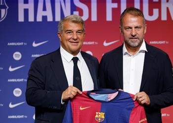 فليك الألقاب لا يفوز بها إلا العظماء ومحادثتي مع جوارديولا خاصة