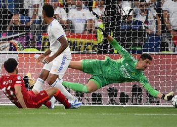 كورتوا محمد صلاح مهاجم من الطراز الفريد وأعتذر للمصريين بسببه