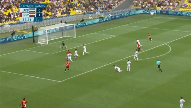 ابراهيم عادل يهدر فرصه هدف امام اوزباكستان في اولمبياد باريس