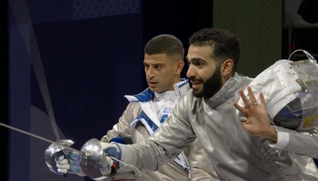 حسرة وحزن لحظة خسارة زياد السيسي من التونسي فارس فرجاني في نصف نهائي سلاح السيف بأولمبياد باريس