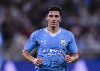 ألفاريز يعلق لأول مرة على مستقبله مع مانشستر سيتي ويثير الغموض