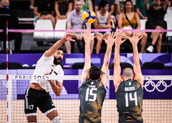 ياسر قمر توقيت منافسات الكرة الطائرة في أولمبياد باريس غير موفق وقدمنا أداء رجولي ا رغم الهزيمة