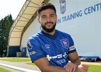 رسمي ا سام مرسي يمدد عقده مع إبسويتش تاون حتى 2026