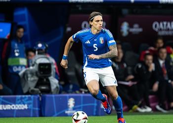 رومانو يوضح تطورات جديدة بشأن مفاوضات آرسنال مع كالافيوري