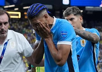 سبورت تكشف المدة المتوقعة لغياب أراوخو بعد إصابته أمام البرازيل