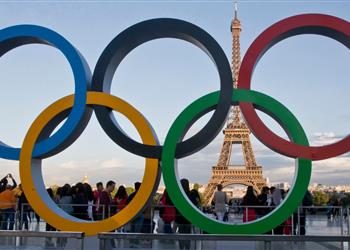 تقيأ دم مرتين نقل بطل ذهبية طوكيو للمستشفى قبل منافساته في أولمبياد باريس