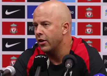 سلوت يحذر لاعبي ليفربول قبل موسم الدوري الإنجليزي معاييري عالية وسأكمل مسيرة كلوب