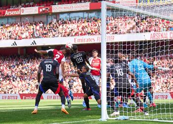 فيديو آرسنال ي نهي استعداداته لموسم الدوري الإنجليزي بثنائية أمام ليون