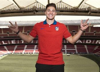 جوليان ألفاريز متحمس للعب مع جريزمان وباقي عائلة سيميوني وهذا سر تسميتي بـ العنكبوت