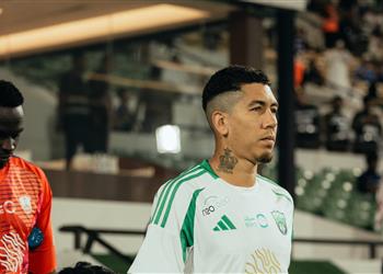 فيديو فيرمينو يسجل هدف الأهلي الأول أمام الهلال