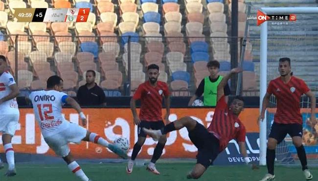 تصدي حارس طلائع الجيش يحرم محمد اشرف روقا من تسجل هدف رائع للزمالك