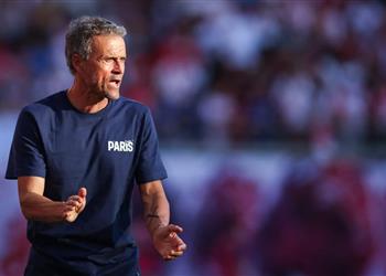 إنريكي عن مبابي الإسبان مملون وأتمنى أن يخسر ريال مدريد أمامنا