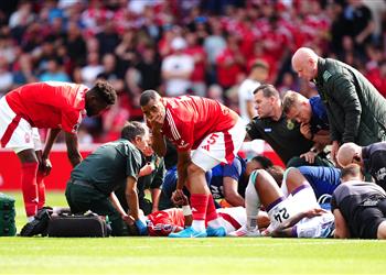 سنفتقده مدرب نوتينجهام فورست يعلن تشخيص إصابة دانيلو المروعة