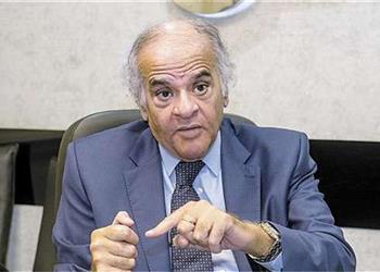 ممدوح عباس يحسم الجدل بشأن موقفه من مساعدة الزمالك