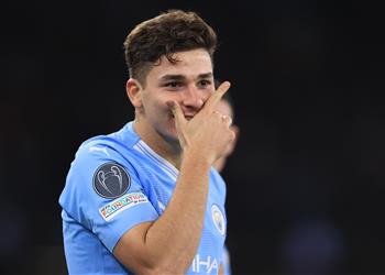 أتلتيكو مدريد يتخذ خطوة نحو ضم جوليان ألفاريز