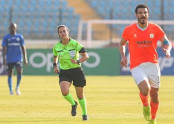 محكمتان مصريتان في كأس العالم للسيدات تحت 20 و17 عام ا