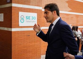 رئيس ريال بيتيس يعترف بمفاوضات ضم لاعب برشلونة