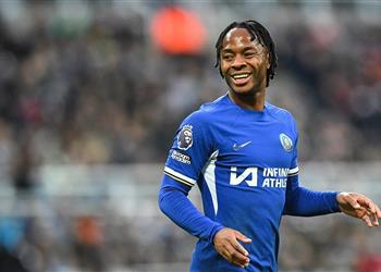 رحيم ستيرلينج يقترب من الانضمام إلى نادي إنجليزي