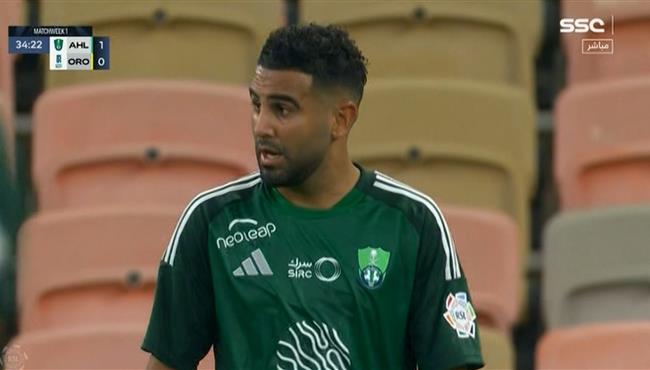 رياض محرز يهدر هدف محقق امام العروبة بالدوري السعودي