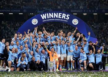 مانشستر سيتي يعلن رحيل لاعبه إلى كومو الإيطالي