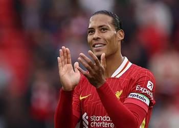 فان دايك يثير الغموض حول مستقبله مع ليفربول