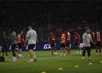 مدرب كايزر تشيفز لم أفاوض لاعب الأهلي وبيراميدز يرفض بيع فاستون ماييلي