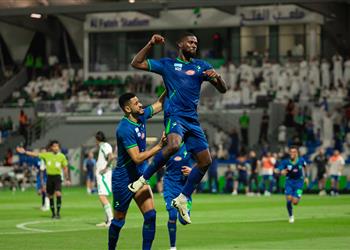 فيديو الفتح يهزم الأهلي ويحقق أول انتصار في الدوري السعودي