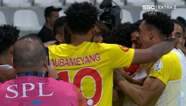 هدف فوز القادسية الرائع علي الرائد 1 0 الدوري السعودي