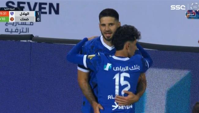 هدف الهلال الاول في مرمي ضمك بالدوري السعودي