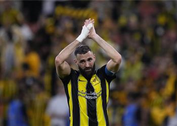 فيديو كريم بنزيما يسجل هدف تعادل الاتحاد أمام التعاون