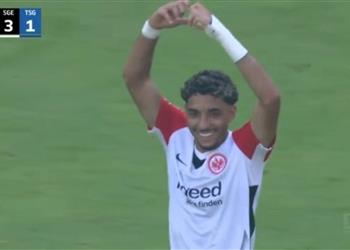 فيديو مرموش يسجل ويصنع في فوز فرانكفورت على هوفنهايم بالدوري الألماني