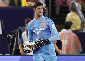 كورتوا ينصح صفقة ريال مدريد عليه أن يتحلى بالهدوء