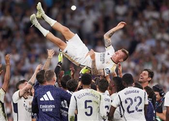 رسمي ا توني كروس أفضل لاعب ألماني في 2024