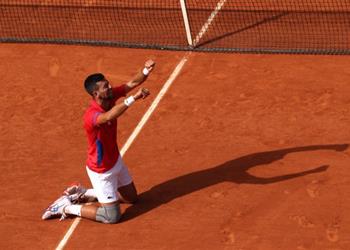 فيديو الرقصة الأخيرة دجوكوفيتش يحقق ذهبية تاريخية في أولمبياد باريس ويثأر من ألكاراز