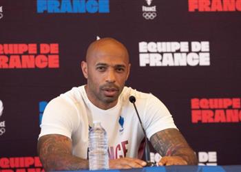 هنري منتخب مصر برازيل إفريقيا فعل ما لم يتمكن منه الجميع ولاعبو فريقي مجانين