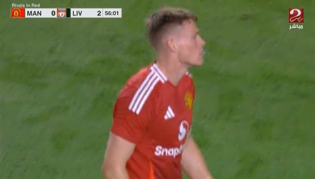 مكتوميناي يهدر فرصة هدف محقق امام ليفربول