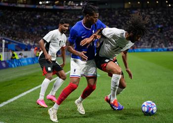 فيديو منتخب مصر الشجاع يسقط أمام فرنسا بصعوبة ويواجه المغرب لحسم برونزية أولمبياد باريس