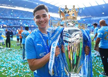 تمت أتلتيكو مدريد يحسم صفقة ألفاريز من مانشستر سيتي