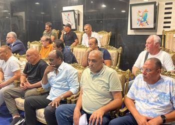 حسام حسن يحضر مباراة سيراميكا كليوباترا وطلائع الجيش في نهائي كأس الرابطة