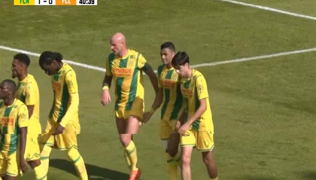 ملخص لمسات مصطفي محمد في مباراة نانت ولوريان