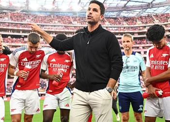 بفريق من لصوص محترفين أرتيتا يعطي درس ا قاسي ا للاعبي آرسنال في وجبة عشاء