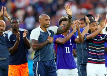 هنري بعد خسارة فرنسا أمام إسبانيا في نهائي أولمبياد باريس دفعنا ثمن ا باهظ ا