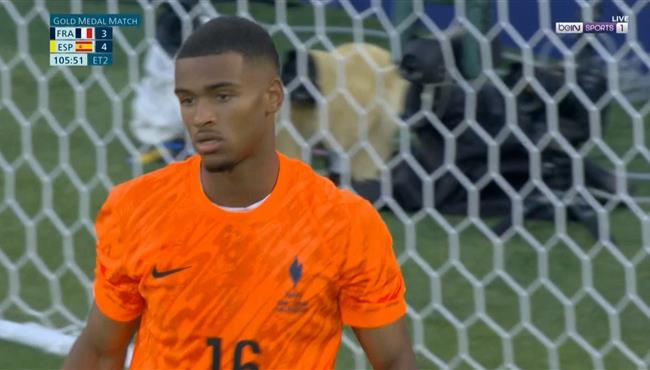 تصدي حارس فرنسا الرائع يحرم اسبانيا من هدف صاروخي في نهائي أولمبياد باريس