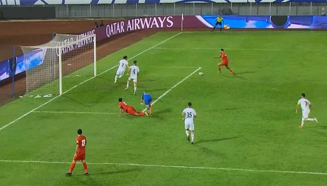 بعد عمل جماعي رائع مدافع فلسطين يمنع هدف مؤكد لـ الاردن