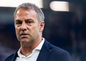 فليك يتلقى خبر ا سار ا في برشلونة بعد انتهاء التوقف الدولي