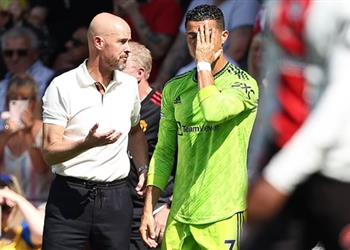 تين هاج يرد على تصريحات رونالدو هو بعيد في السعودية ولا بأس برأيه